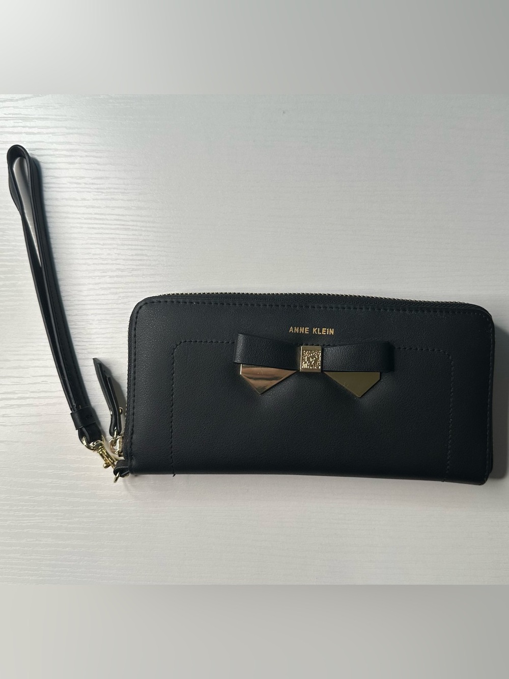 NWOT - Anne Klein Black Zip-Around Wristlet Clutch with Bow Accent